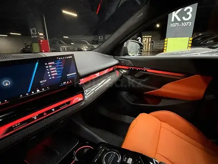 BMW M5 2025 года за 80 000 000 тг. в Алматы – фото 14