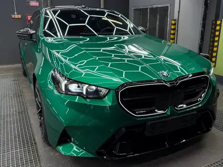 BMW M5 2025 года за 80 000 000 тг. в Алматы – фото 4