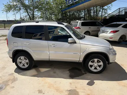 Chevrolet Niva 2013 года за 3 400 000 тг. в Атырау – фото 3