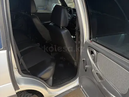 Chevrolet Niva 2013 года за 3 400 000 тг. в Атырау – фото 9