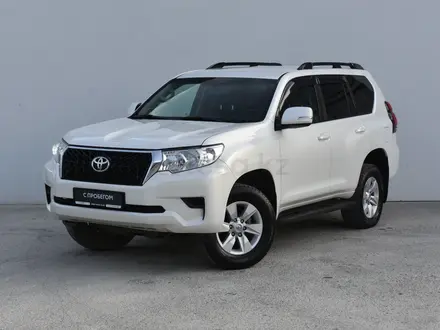 Toyota Land Cruiser Prado 2018 года за 17 450 000 тг. в Атырау
