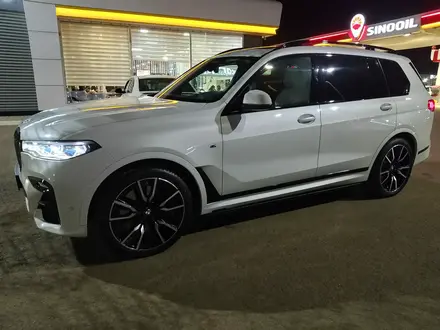 BMW X7 2021 года за 45 500 000 тг. в Уральск