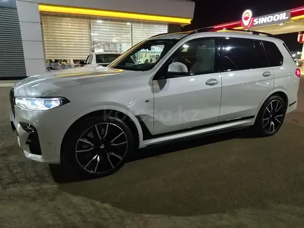 BMW X7 2021 года за 45 500 000 тг. в Уральск – фото 2