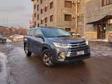 Toyota Highlander 2017 годаүшін12 500 000 тг. в Астана – фото 3