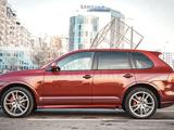 Porsche Cayenne 2009 года за 9 500 000 тг. в Астана – фото 2