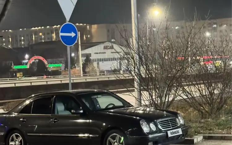 Mercedes-Benz E 320 2000 года за 5 200 000 тг. в Алматы