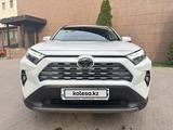 Toyota RAV4 2023 годаүшін18 000 000 тг. в Алматы – фото 2