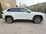 Toyota RAV4 2023 годаүшін18 000 000 тг. в Алматы – фото 5
