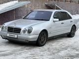 Mercedes-Benz E 230 1997 годаүшін2 680 000 тг. в Караганда