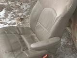 Кожаные сидения на Крайслер Вояжер за 90 000 тг. в Караганда