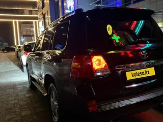 Toyota Land Cruiser, 2014