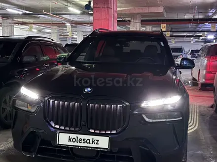 BMW X7 2024 года за 63 000 000 тг. в Астана – фото 2