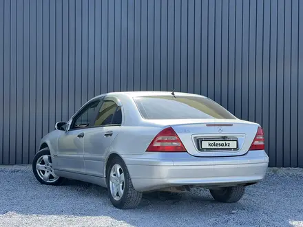 Mercedes-Benz C 180 2001 года за 2 890 000 тг. в Актобе – фото 3