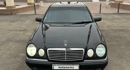 Mercedes-Benz E 320 1997 года за 3 500 000 тг. в Шу – фото 2