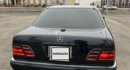 Mercedes-Benz E 320 1997 года за 3 500 000 тг. в Шу – фото 5