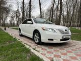 Toyota Camry 2007 года за 6 200 000 тг. в Тараз – фото 2