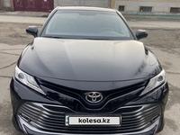 Toyota Camry 2018 года за 15 200 000 тг. в Семей