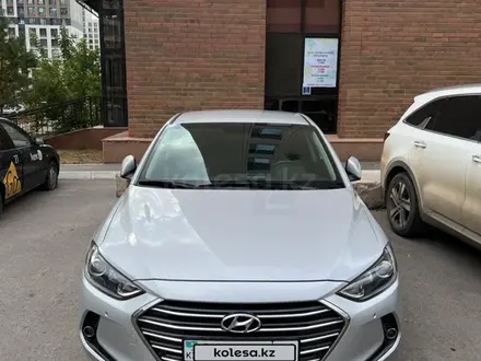 Hyundai Elantra 2018 года за 8 400 000 тг. в Астана – фото 3