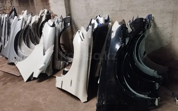 Крыло переднее левое правое оригинал за 20 000 тг. в Уральск