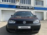 Volkswagen Golf 2002 годаүшін2 400 000 тг. в Караганда