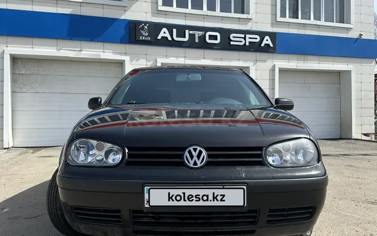 Volkswagen Golf 2002 годаүшін2 600 000 тг. в Караганда