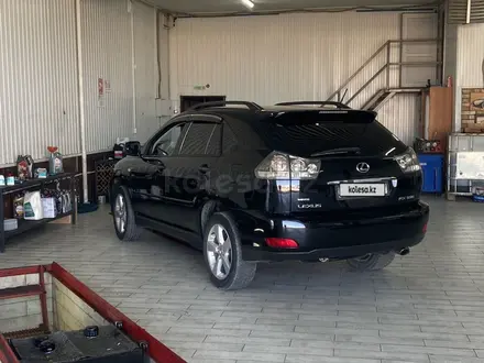 Lexus RX 330 2005 года за 8 000 000 тг. в Атырау – фото 2