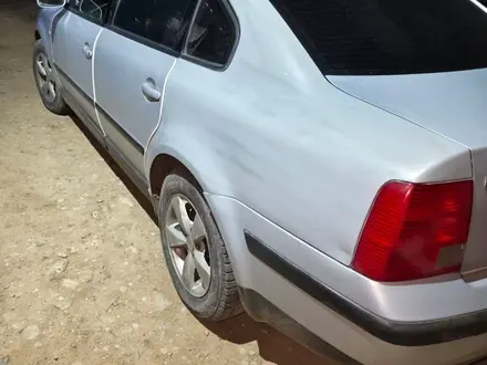 Volkswagen Passat 1997 года за 1 300 000 тг. в Тараз – фото 6