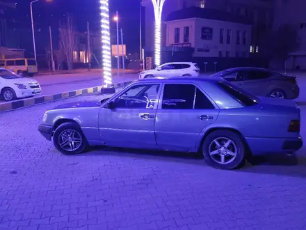 Mercedes-Benz E 260 1992 года за 1 300 000 тг. в Кызылорда – фото 5