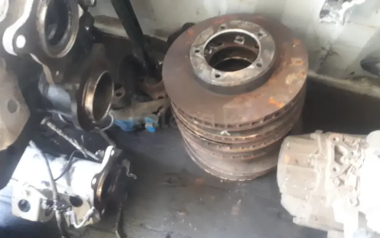 Передние и задние тормозные диски и суппорта оригинал с Toyota и Lexus. за 11 000 тг. в Актобе