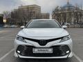 Toyota Camry 2019 года за 15 100 000 тг. в Шымкент