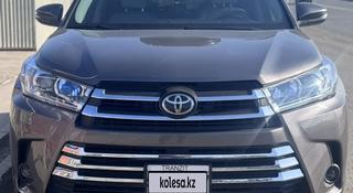 Toyota Highlander 2016 года за 12 200 000 тг. в Атырау