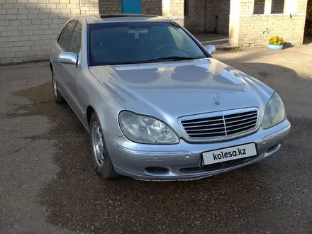 Mercedes-Benz S 320 2000 года за 3 700 000 тг. в Павлодар – фото 3