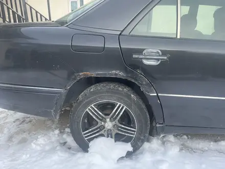 Mercedes-Benz E 220 1994 года за 1 000 000 тг. в Алматы – фото 6