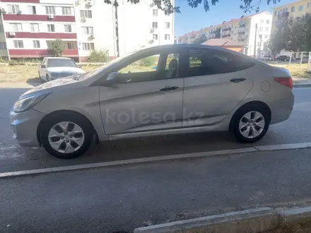 Hyundai Solaris 2013 года за 3 850 000 тг. в Атырау – фото 3