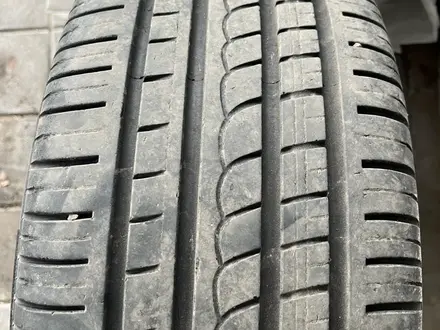 Pirelli 255/50/R19 с дисками за 200 000 тг. в Алматы – фото 4