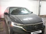 Volkswagen Passat 2020 годаfor11 800 000 тг. в Алматы – фото 2