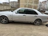 Mercedes-Benz E 240 1998 годаүшін2 900 000 тг. в Караганда – фото 4