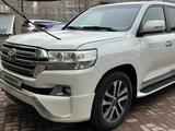 Toyota Land Cruiser 2012 годаүшін19 300 000 тг. в Астана