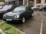 Mercedes-Benz E 200 1997 годаүшін2 850 000 тг. в Астана – фото 2