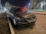 Volkswagen Passat 2006 года за 2 200 000 тг. в Астана – фото 2
