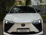 Lexus RZ 2023 года за 22 990 000 тг. в Алматы – фото 2