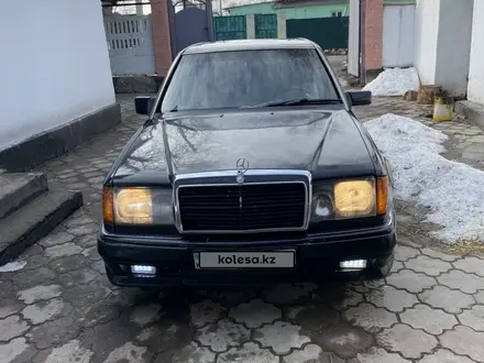 Mercedes-Benz E 230 1991 года за 1 200 000 тг. в Алматы – фото 2