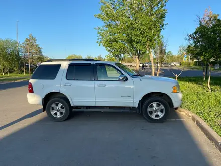 Ford Explorer 2004 года за 4 300 000 тг. в Астана – фото 2