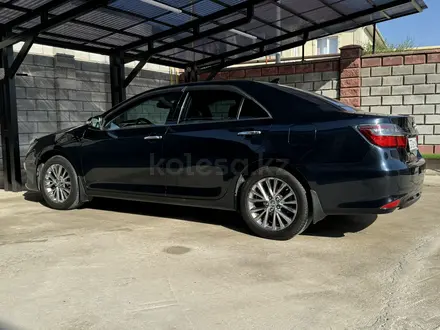 Toyota Camry 2017 года за 13 500 000 тг. в Алматы – фото 4