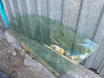 Стекло двери на Митсубиси Оутлендер за 10 000 тг. в Караганда