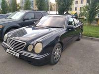 Mercedes-Benz E 240 2000 годаfor4 000 000 тг. в Алматы