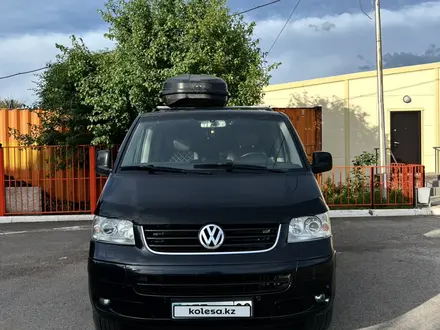 Volkswagen Multivan 2005 года за 9 000 000 тг. в Караганда – фото 3