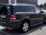 Mercedes-Benz GL 500 2011 года за 12 700 000 тг. в Алматы – фото 2