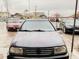 Volkswagen Vento 1994 года за 900 000 тг. в Жетысай – фото 2