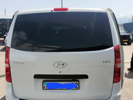 Hyundai Starex 2018 года за 14 000 000 тг. в Алматы – фото 4